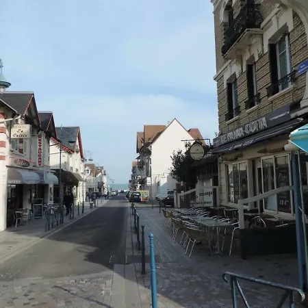 度假居 La Chaumiere Des Fees