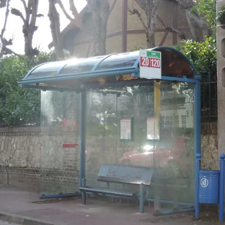 La Chaumiere Des Fees 度假居
